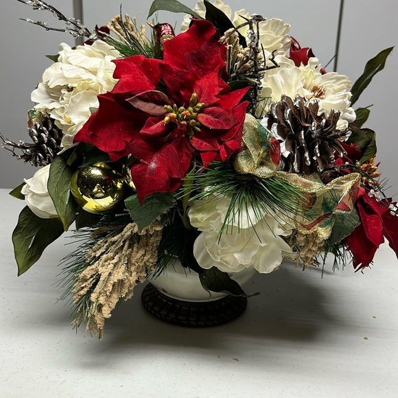 Holiday Centerpiece Floral, Poinsettias, Pinecones , Cardinals - Picture 2 of 7
